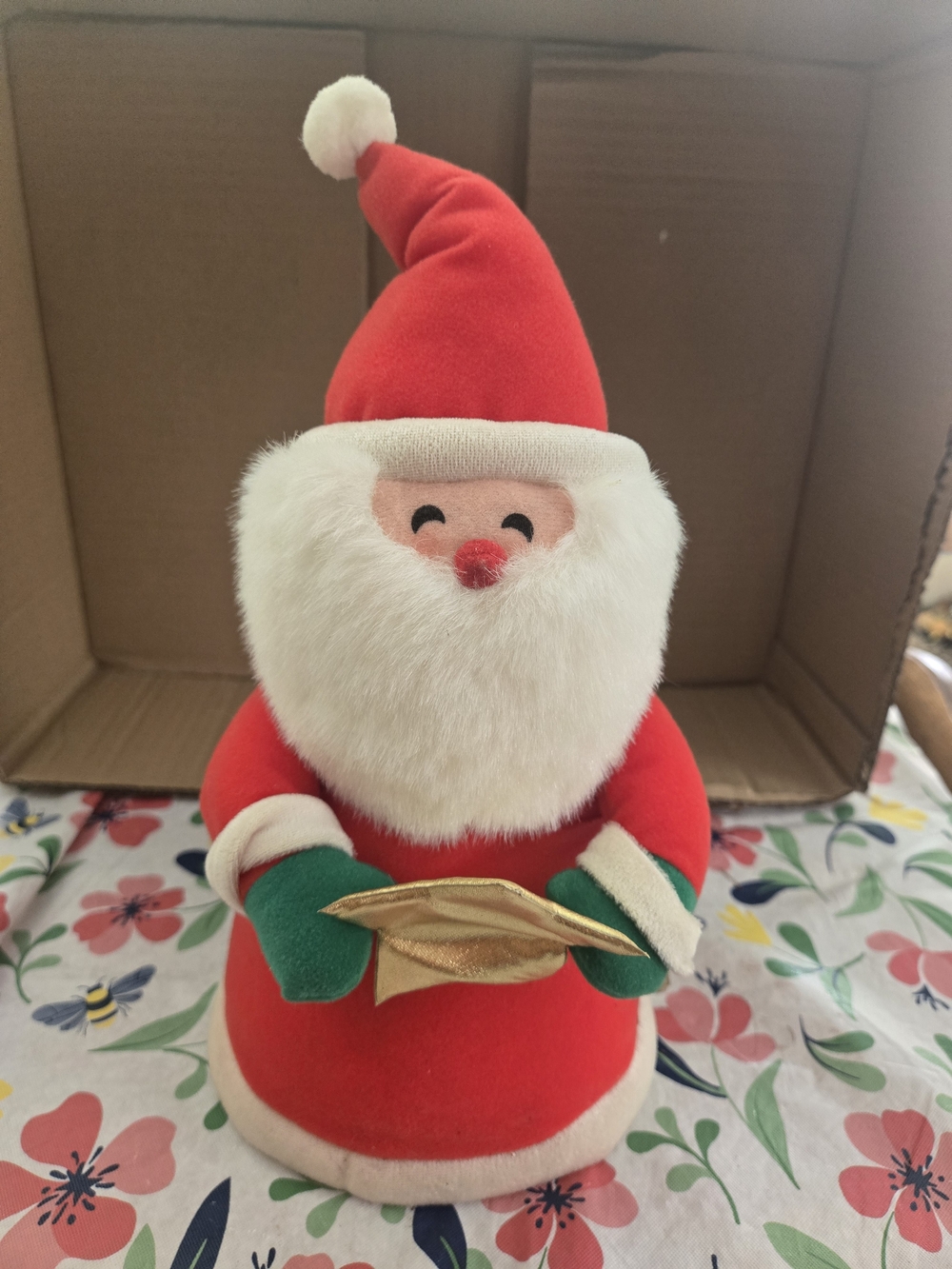 Hallmark Santa Claus Plush Fabric Christmas Tree Topper Star 12" Tall